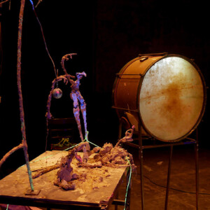 Foto des Theaterstück überALL unterALL des Figurentheaters Wilde & Vogel in Leipzig (foto Dana Ersing).