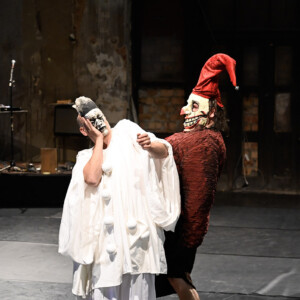 Photo of the play The Merry-Go-Round by Figurentheater Wilde & Vogel, Leipzig (photo J Kressin).