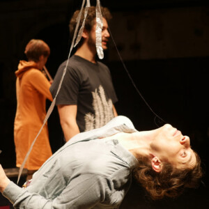 Photo of the play Dust - Staub by Figurentheater Wilde & Vogel in Leipzig (photo Dana Ersing).