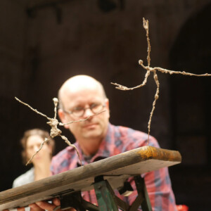 Foto des Theaterstück Dust - Staub des Figurentheaters Wilde & Vogel in Leipzig (foto Dana Ersing).