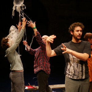 Foto des Theaterstück Dust - Staub des Figurentheaters Wilde & Vogel in Leipzig (foto Dana Ersing).