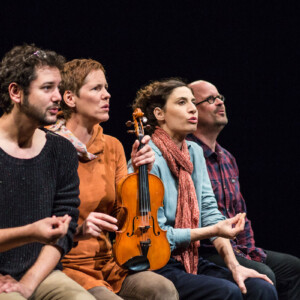 Photo of the play Dust - Staub by Figurentheater Wilde & Vogel in Leipzig (photo Christian Jager).