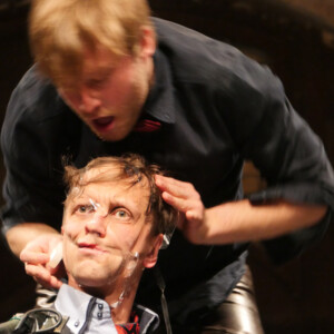 Foto des Theaterstück Frankenstein des Figurentheaters Wilde & Vogel in Leipzig (foto Dana Ersing).