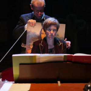 Photo of the play The Sensitivity of Giants, by Figurentheater Wilde & Vogel in Leipzig (photo Thilo Neubacher).